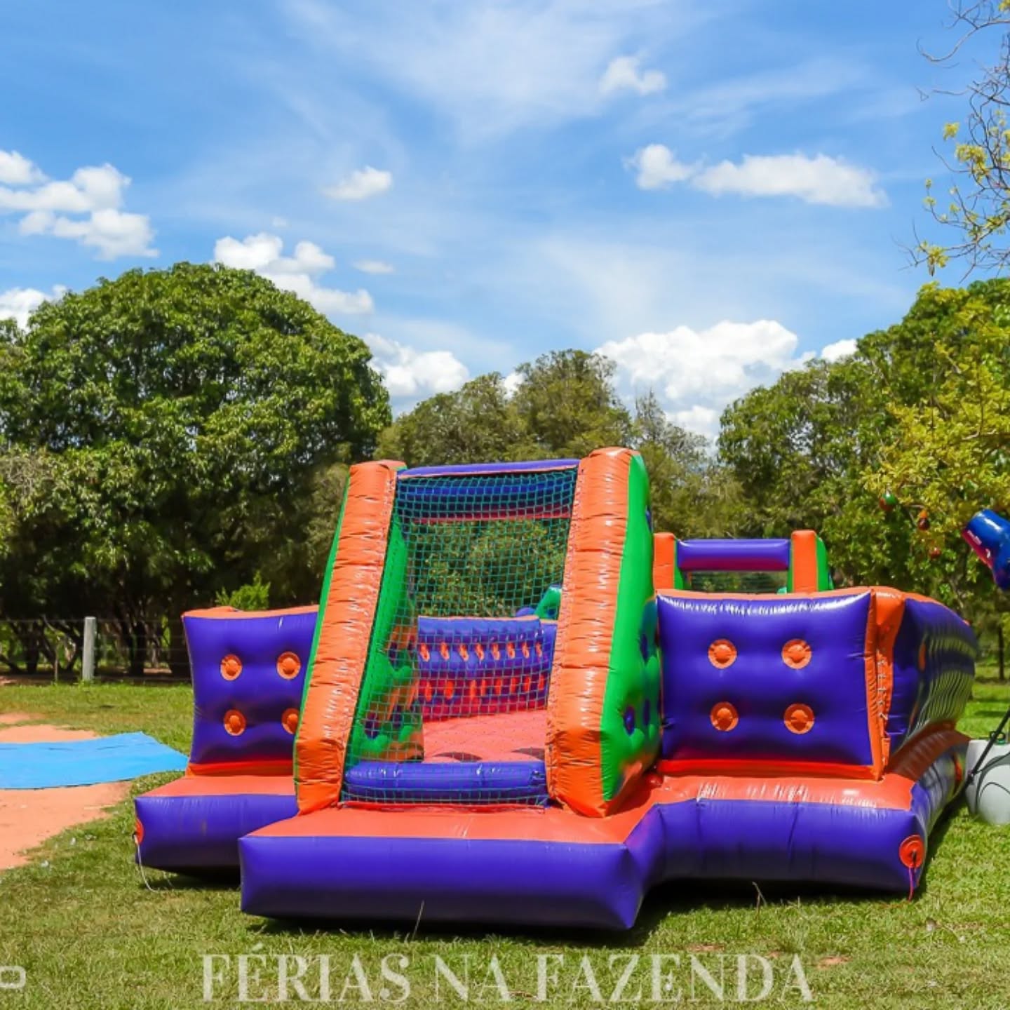 Plim Plim Locacao de Brinquedos